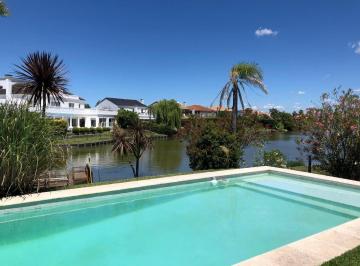 Casa · 300m² · 6 Ambientes · Casa Al Lago en Venta en Barrancas del Lago