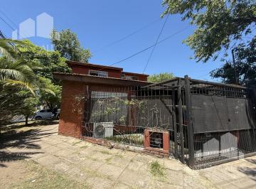 PH · 85m² · 4 Ambientes · 2 Cocheras · Venta PH 4 Ambientes Ituzaingó Norte