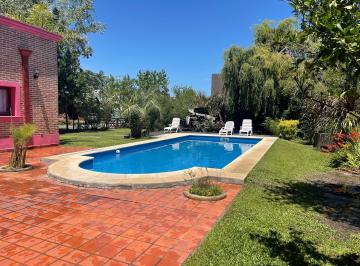 Casa · 230m² · 4 Ambientes · 2 Cocheras · Casa en Venta y Alquiler en Santa María de Tigre