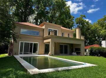 Casa · 274m² · 5 Ambientes · 1 Cochera · Venta de Casa 4 Ambientes en Pilar, Mapuche C. C.