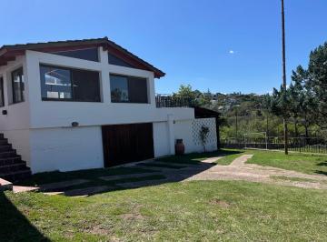 Casa en Venta de 7 ambientes Villa del Lago · Casa Venta en Villa del Lago