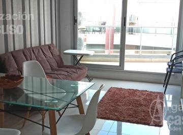 Departamento · 50m² · 2 Ambientes · 1 Cochera · Punta del Este - Departamento - 1 Dormitorio Balcon Garage Piscina Parrillero