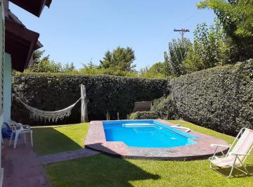 Casa · 130m² · 4 Ambientes · 3 Cocheras · Casa Country Club Las Lajas en Gral. Rodriguez.