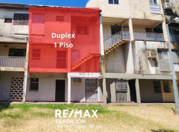Departamento · 80m² · 4 Ambientes · Duplex Venta 3 Dorm Barrio San Cayetano, Rcia.