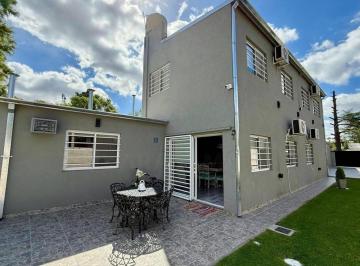 Casa de 4 ambientes, Esteban Echeverría · Casa en Venta en Monte Grande