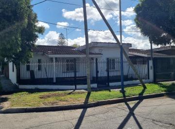 Casa de 4 ambientes, Malvinas Argentinas · Casa en Venta 2 Dorm. Los Polvorines