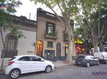 Casa · 350m² · 4 Ambientes · 1 Cochera · Unico Local Más Vivienda de 350 m² Cub. Sobre Lote Propio