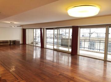 Departamento de 6 ambientes, Recoleta · Piso Reciclado en Edificio de Categoría en La Mejor Ubicación de Recoleta