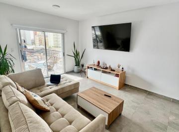 Departamento · 92m² · 3 Ambientes · 1 Cochera · Departamento Semi Piso Al Frente en Venta