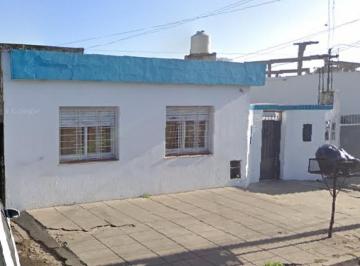 Casa en Venta de 6 ambientes González Catán · Casa Multifamiliar - Ideal Emprendimiento. Oportunidad