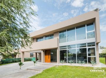 Casa · 450m² · 6 Ambientes · 2 Cocheras · Venta Casa 4 Dorm. Aguadas Barrio Cerrado Funes