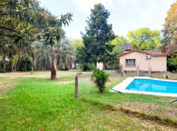 Quinta vacacional · 60m² · 2 Ambientes · 4 Cocheras · Quinta en La Reja - Moreno