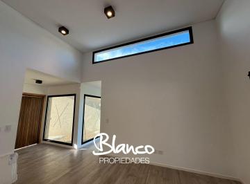 Casa · 185m² · 5 Ambientes · 1 Cochera · Casa en Alquiler en San Matias, Escobar, G. B. a. Zona Norte