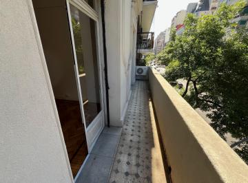 Balcón corrido · Departamento Apto Prof. Piso Bajo, Buena Luz Al Frente! a Estrenar!