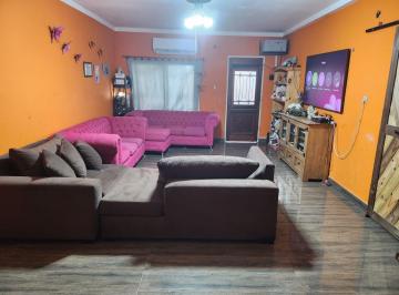 Casa de 5 ambientes, Merlo · Casa en Merlo Norte Galpón Casa Atrás y Principal