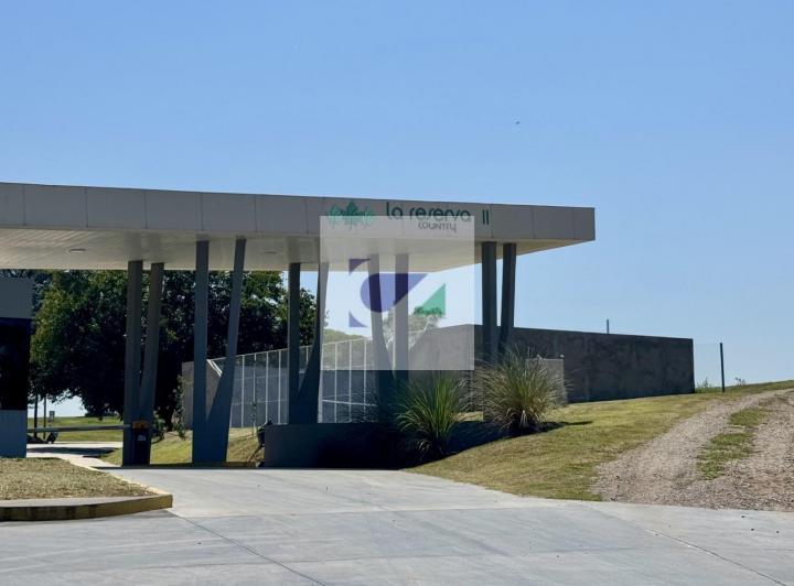 Terreno · 450m²