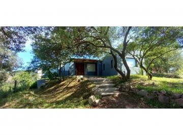 Casa · 230m² · 15 Ambientes · Casa en Venta en Sierra Nueva, Mendiolaza