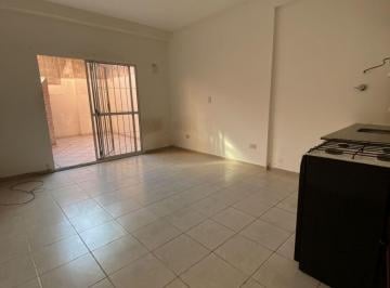 Departamento , Rosario · Monoambiente con Patio