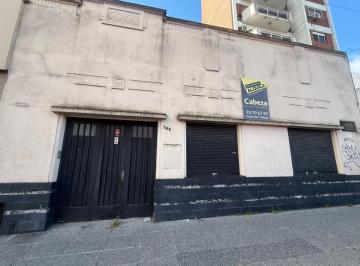 Local comercial · 190m² · 5 Ambientes · 2 Cocheras · Local Comercial en Alquiler