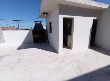 PH · 70m² · 3 Ambientes · 2 Cocheras · PH en Lomas del Mirador