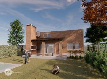 Casa · 95m² · 4 Ambientes · Casa 3 Dorm., Jardín y Pileta en Venta, Funes