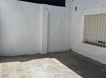 Casa · 134m² · 3 Ambientes · 1 Cochera · Casa 2 Dorm. C/ Cochera Patio - B° Alto Alberdi!