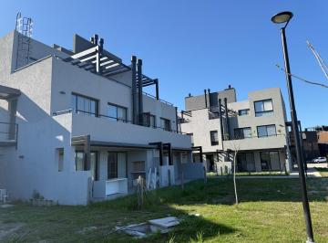 Departamento · 120m² · 4 Ambientes · 1 Cochera · Venta Duplex 4 Amb Town Kiri - Nordelta - Departamento 3 Habitaciones Uf 101