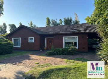 Casa de 4 ambientes, Pilar · La Masia, pilar ¡Oportunidad¡Oenta