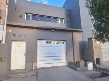 Casa · 166m² · 3 Ambientes · 1 Cochera · Casa en Venta en General Fernández Oro