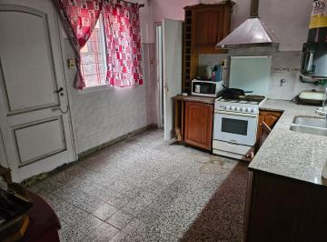 Cocina comedor · PH en Villa Maipú 3 Dorm., Amplios Espacios, a 200 m Estación San Martin