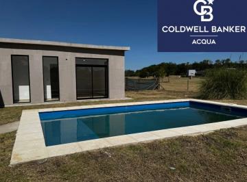 Casa · 137m² · 4 Ambientes · 3 Cocheras · Venta de Casa 4 Ambientes en Country Club Medal, Pilar