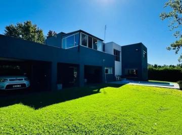 Casa · 190m² · 4 Ambientes · 2 Cocheras · Quinta en Venta - Leloir - Quiroga Al 4900