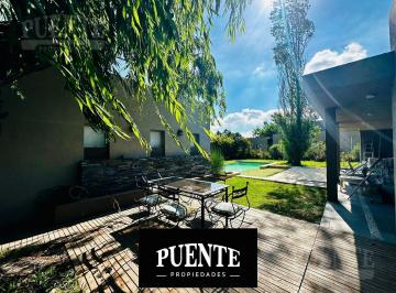 Casa · 180m² · 5 Ambientes · 2 Cocheras · Casa en La Horqueta de Echeverría