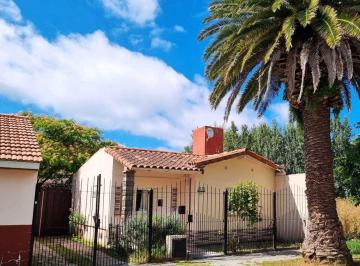 SCB-SCB-390_2 · Casa 3 Ambientes. | Calle 36 Al 200
