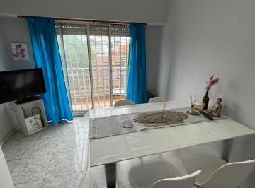 Casa · 117m² · 8 Ambientes · 1 Cochera · Venta Casa Dos Plantas Pte Roca 5572