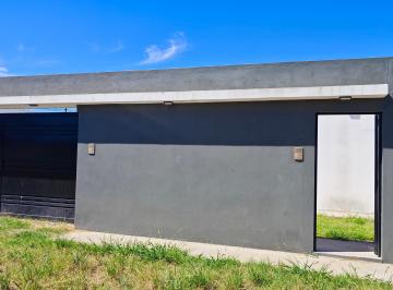 PH de 3 ambientes, La Plata · Alquiler Casa 2 Dorm. Parque y Parrilla - Av 1 E/82 y 83 - La Plata