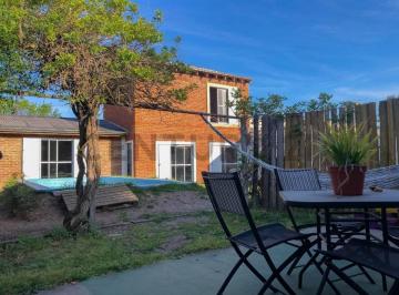 Casa · 130m² · 5 Ambientes · 524 Entre 14 y 15, Casa en Venta, Tolosa La Plata.