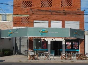 Local comercial de 10 ambientes, Ciudad de Santa Fe · Venta Galpon en Importante Av