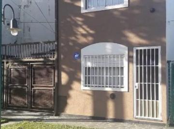 PH · 73m² · 3 Ambientes · 1 Cochera · Venta Apto Credito - Casa Tres Ambientes, Cochera - Carapachay, Vicente Lopez