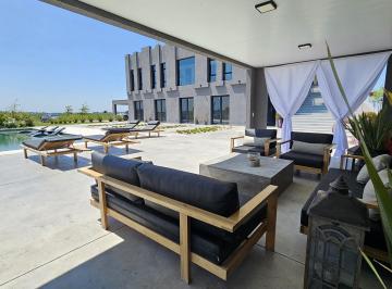 Casa · 450m² · 9 Ambientes · 4 Cocheras · Venta Casa 7 Ambientes en Cañuelas