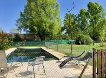 Casa · 330m² · 5 Ambientes · Casa en Alquiler Temporal en Santa Maria de Tigre.