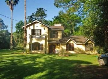 Quinta vacacional · 300m² · 6 Ambientes · 2 Cocheras · Quinta Muy Linda Sobre 3000 m con Pileta y Cancha de Pa