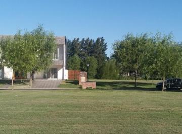 Terreno · 945m² · Lote Al Rio en Venta en San Benito - Villa Nueva