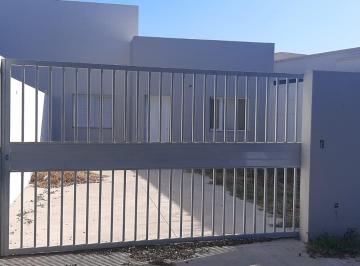 FRENTE · Raes Vende PH en Barrio Paseo del Este