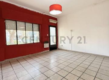 PH · 80m² · 4 Ambientes · 140 Entre 46 y 47. Venta de PH 4 Ambientes en San Carlos, La Plata.