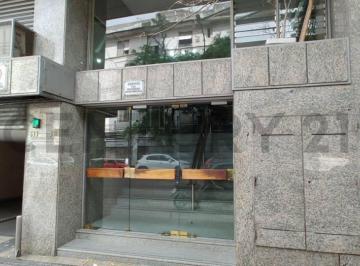 Oficina comercial · 46m² · 3 Ambientes · Venta Local Comercial Centro La Plata