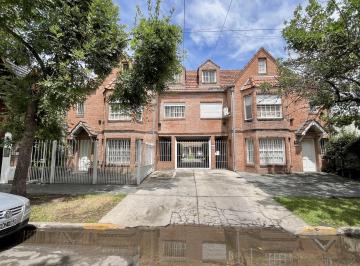 PH · 169m² · 6 Ambientes · 1 Cochera · Muy Buena Casa en Martinez con Cochera, Jardin y Excelentes Accesos.