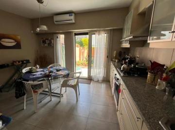 Casa de 4 ambientes, Belgrano · Venta Belgrano Triplex con Cochera Sin Expensas