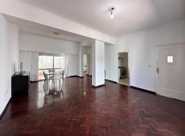 Casa · 137m² · 6 Ambientes · Casa de Pasillo de 3 Dorm. con Patio y Terraza