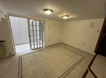 PH · 56m² · 4 Ambientes · Monserrat: PH 4 Ambientes en Pb B. de Irigoyen y Carlos Calvo